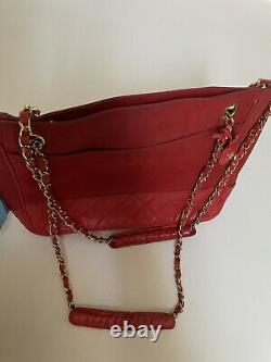 Chanel Chain Shoulder Bag Vintage Red Nylon Razor Women. With Authenticity Card