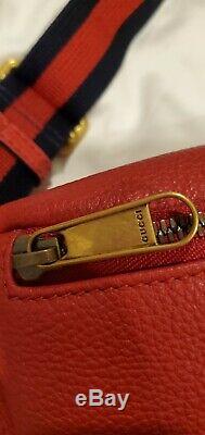 Gucci fanny pack waist bag, Gucci print leather bag. GG vintage
