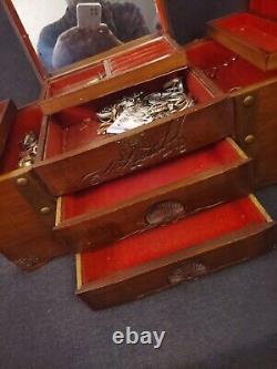 Large vtg solid wood & brass jewelry box chest velvet lined Canada 14