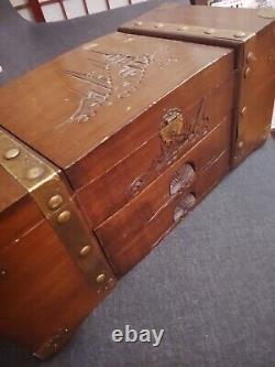 Large vtg solid wood & brass jewelry box chest velvet lined Canada 14