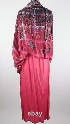Vintage 1970s sz 6 (fits 4) Oscar de la Renta long sleeve silk gown red