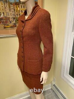 Vintage CHANEL Size 38/Small Rust Red/Brown Wool-Blend Tweed Boucle Skirt Suit