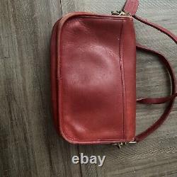 Vintage COACH purse, Dark Red Leather, crossbody Bag, Brass Turn Lock