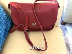 Vintage Excellent Coach Turnlock Red All Leather Crossbody Bag Purse US 002-2932