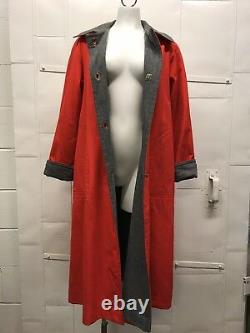 Vintage Women's Bonnie Cashin Red Storm Coat with Turnlock Closure GreyLiningM/L