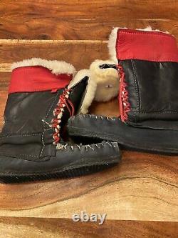 Vintage Womens Snow Boots Leather Bears Blue Red Sherpa size 9 Super Cool! RARE
