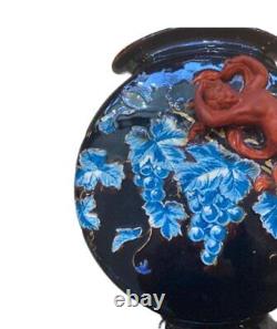 Antique Vase Stonishing Art Nouveau Émaillé Céramique Rouge Femelle Cépages Décor 20ème