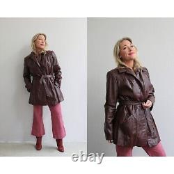 Blouson en cuir bordeaux ceinturé vintage des années 1970 pour femme, taille moyenne à large