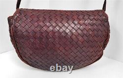 Bottega Veneta Vintage Burgundy Intrecciato Woven Cuir Flap Crossbody Bag