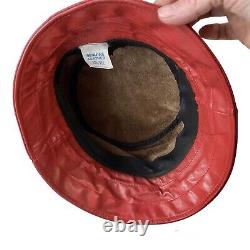 Costume De Saut En Cuir Rouge Vintage Stylo À Bretelles Newey England & Bucket Hat S