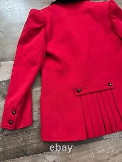 Ensemble de costume vintage pour femmes Valentino Couleur Rouge Taille 42/8