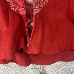 Haut vintage en daim rouge pour femmes avec lacets en cuir, perles à la main et manches longues, style bohème, à fermeture éclair dans le dos.