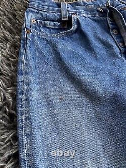 Jeans en denim pour femmes Levis 501 Vintage taille 29x30 fabriqué aux États-Unis Étudiante des années 80 RARE étiquette rouge