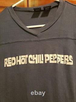 Maillot à manches raglan des Red Hot Chili Peppers en jersey rouge d'occasion (3/4 de manche) pour femme, taille large.