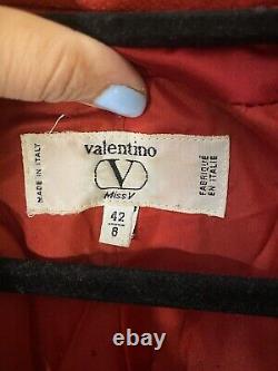 Manteau pour femme Valentino taille 42/8 rouge vintage en laine avec boutons à $2000