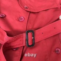 Manteau trench Burberry pour femme en vintage en mélange de coton rouge à carreaux Haymarket taille UK 8 petite