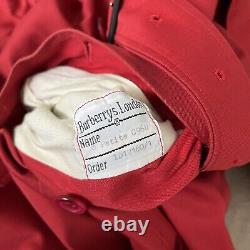 Manteau trench Burberry pour femme en vintage en mélange de coton rouge à carreaux Haymarket taille UK 8 petite