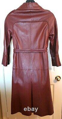 Manteau trench en cuir rouge sang de bœuf de taille 10 pour femme en cuir impérial vintage