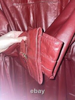 Manteau trench en cuir rouge sanglier vintage pour femme Etienne Aigner taille 14