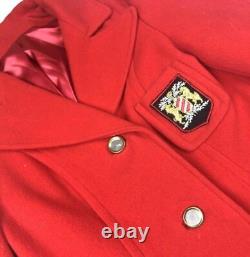 Monsieur Julius Manteau vintage rouge en laine pour femme avec poche à écusson de cavalier rare.