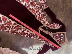 Robe Gunne Sax vintage des années 1970 pour femme en velours à motif floral rouge et noir