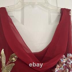 Robe de soirée vintage en mousseline de soie rouge ornée de perles avec une coupe maxi sans manches taille small