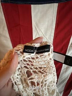 Robe vintage en crochet blanc de Moda International