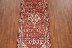 Tapis de coureur Hamedan géométrique rouge / ivoire vintage 3'5 x 9'9 en laine fait main