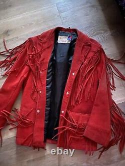 Veste en cuir à franges rouge pour femme de style pionnier vintage de petite taille de l'Ouest.