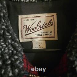 Veste vintage rare en laine à carreaux rouges et noirs pour femme de Woolrich avec fermeture éclair intégrale, taille M