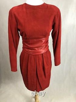 Vieille Robe De Gaine Femme Vakko Taille 8 Rouge Suede Cuir Ouvert Dos Preowned