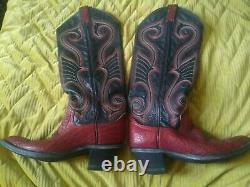Vieilles Chaussures De Cowboy En Cuir Haut Rouge Et Noir Taille 4