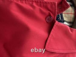 Vieilles Femmes Burberry Red Single Breasted Trench Coat Made In England M