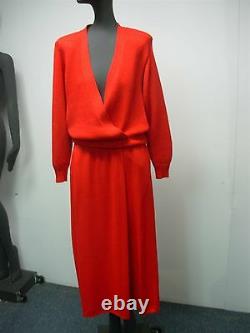 Vintage 1980 Femmes St John Red Knit Low V Neck Skirt Suit Taille 2