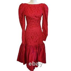 Vintage 80s Femmes Taille Petite Dentelle Rouge Prom Formed Gown Drop Waist Bow MIDI