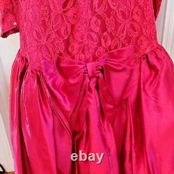 Vintage 80s Femmes Taille Petite Dentelle Rouge Prom Formed Gown Drop Waist Bow MIDI